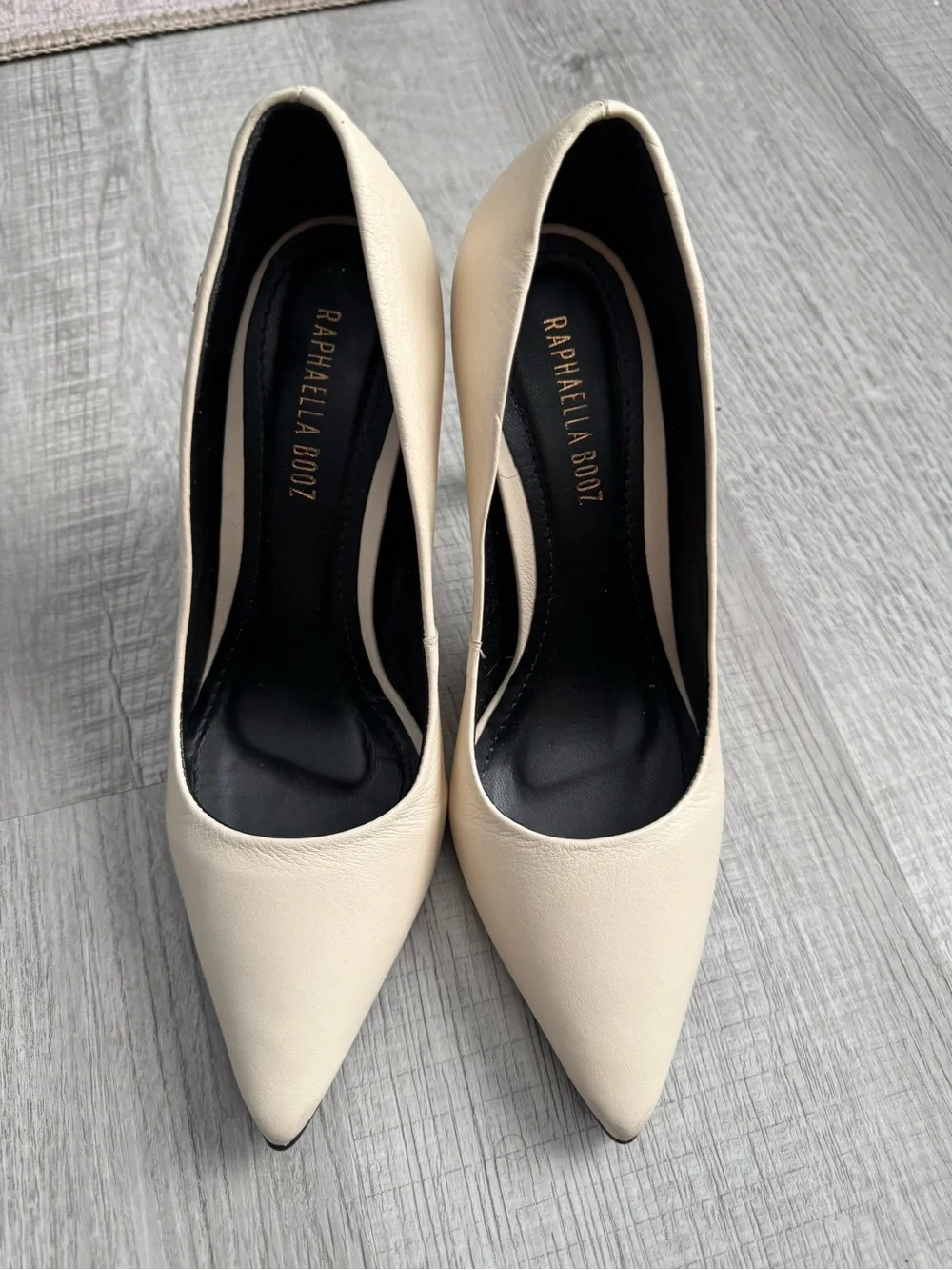 Women's Pointed-Toe Stiletto Pump in Beige